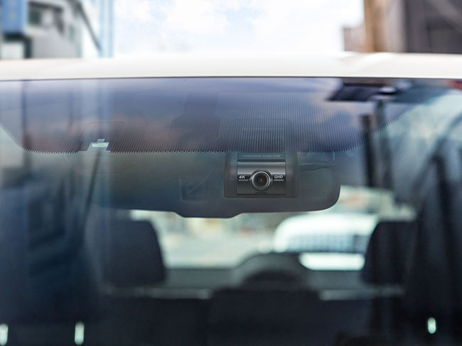 Thinkware dash cam lifestyle image
